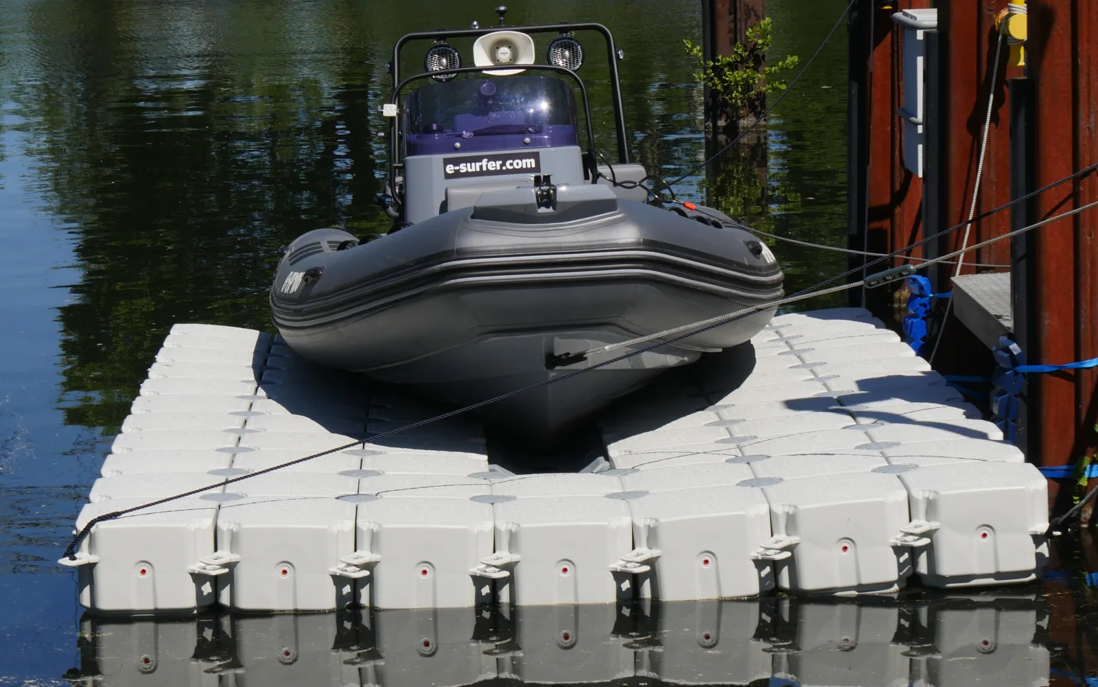 Modulare Pontons für Jetski, Boot und Badeplattform