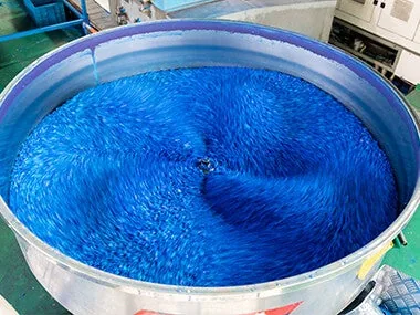 HDPE, Beton oder Aluminium — welches Ponton-Material ist das richtige?